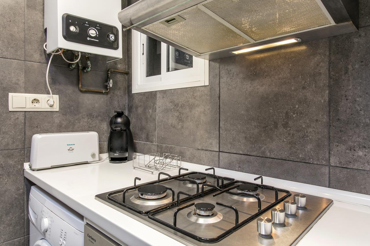 Apartamento Baba L'Hospitalet de Llobregat Exterior foto