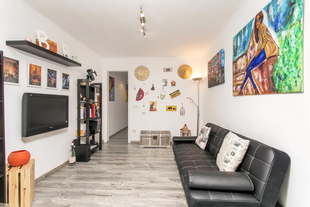Apartamento Baba L'Hospitalet de Llobregat Exterior foto