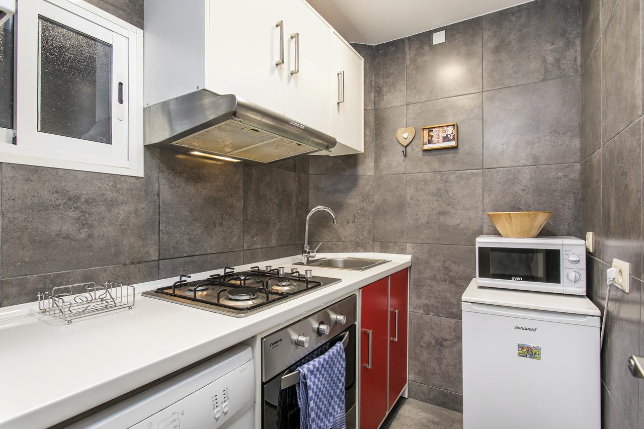 Apartamento Baba L'Hospitalet de Llobregat Exterior foto