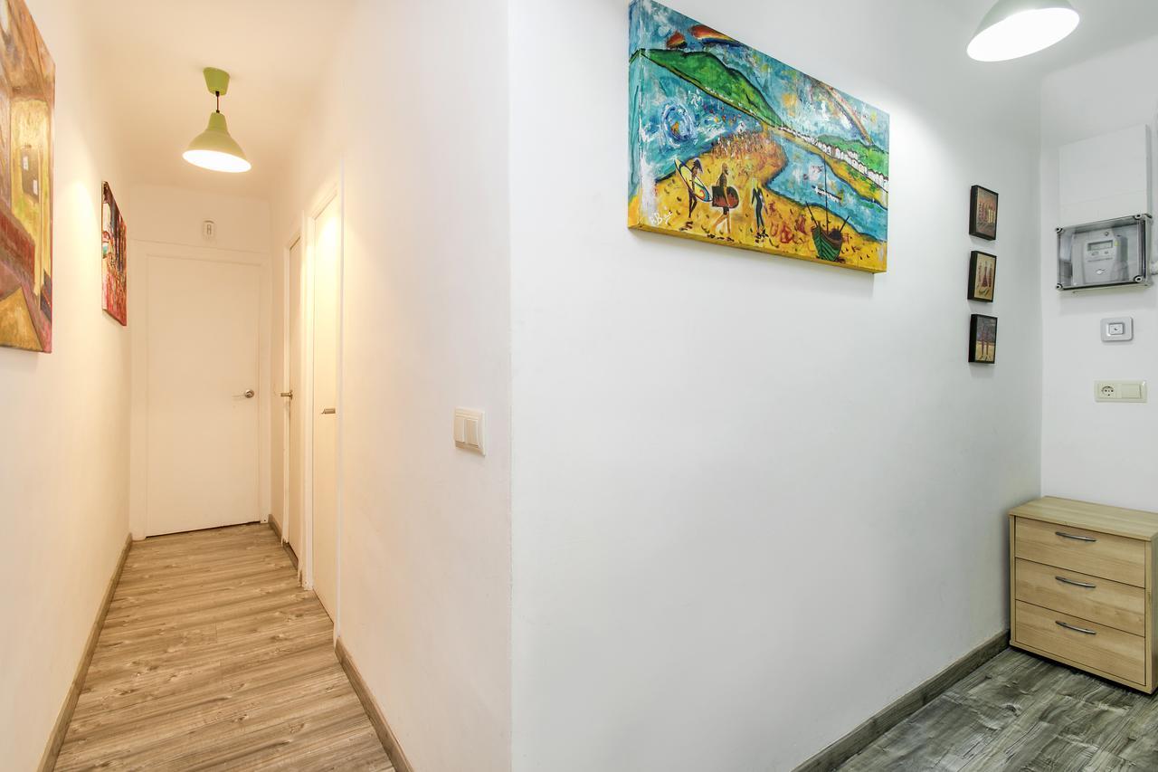 Apartamento Baba L'Hospitalet de Llobregat Exterior foto